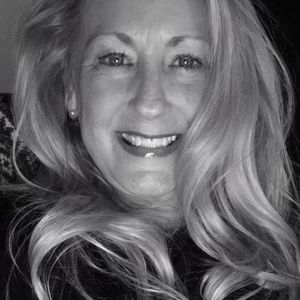 Meet your Posher, Deborah